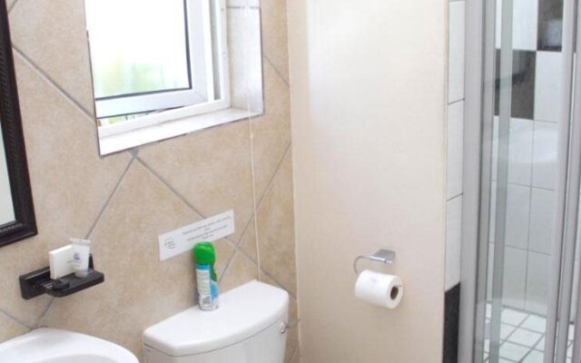 JayBay House - Guest House