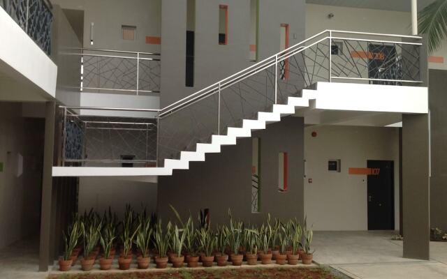 Yhotel