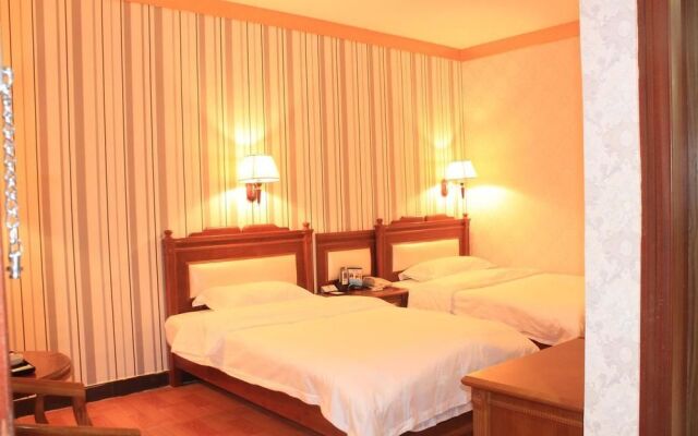 Super 8 Hotel - Guangzhou Baiyun Airport Renhe Station Inn