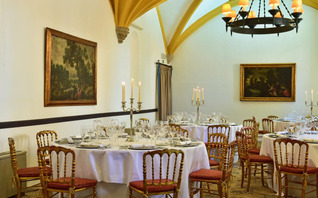 Pousada Convento de Evora - Historic Hotel