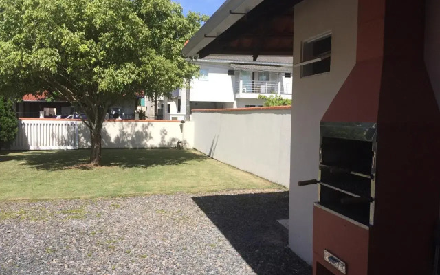 Casa em Bombinhas zimbros