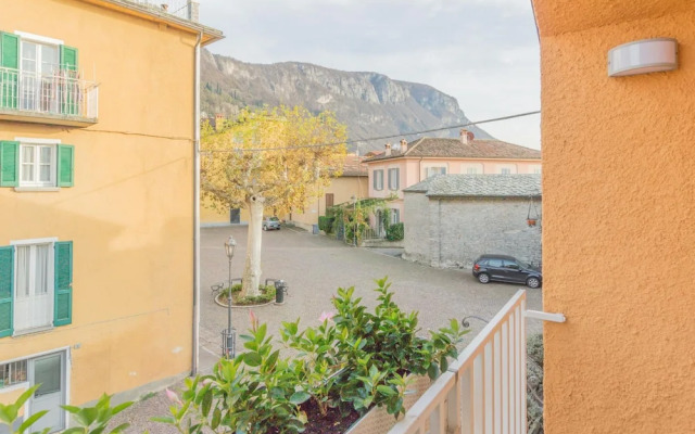 The Sweet Square Flat