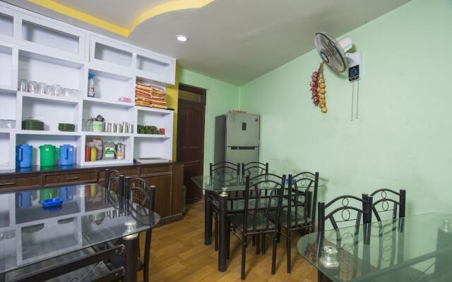OYO 161 Ram Janaki Hotel
