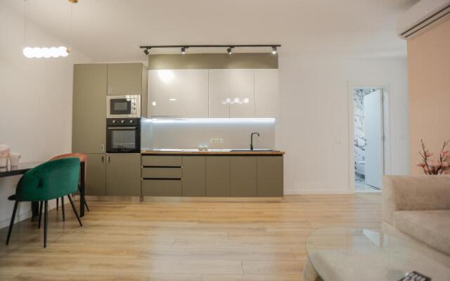 Miku Apartment-Perfect 1Bd At Komuna e Parisit
