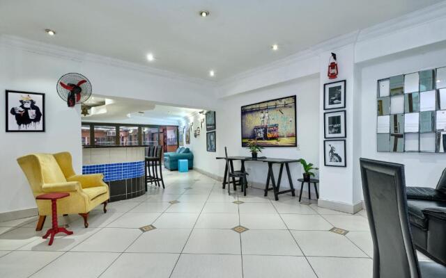 Inn & Out Sandton Park