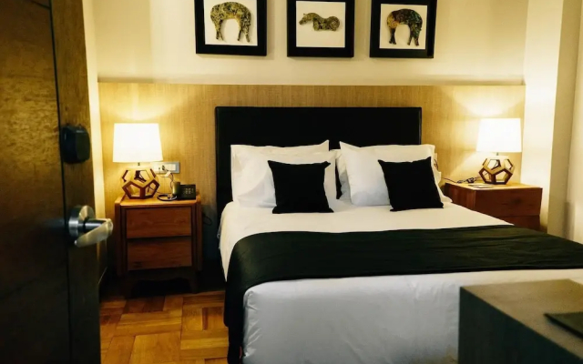 D'Door Hotel