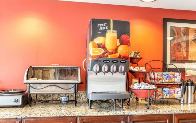 Mainstay Suites Knoxville Airport