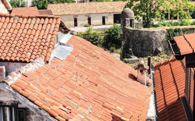 Puerta Hotel Kotor