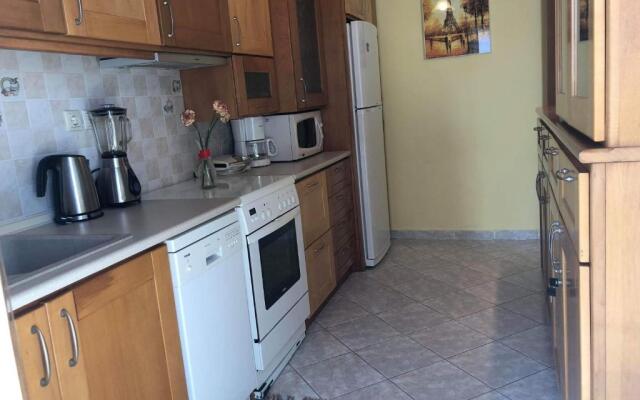 Bright apartment in Nea Palatia • Oropos