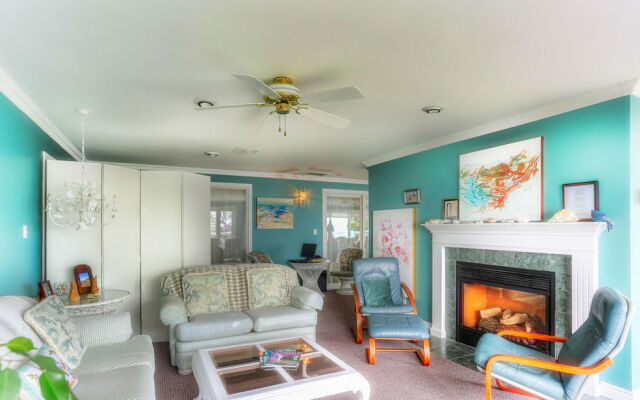 Brentwood on the beach