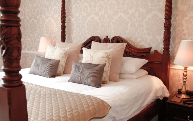 Llechwen Hall Hotel