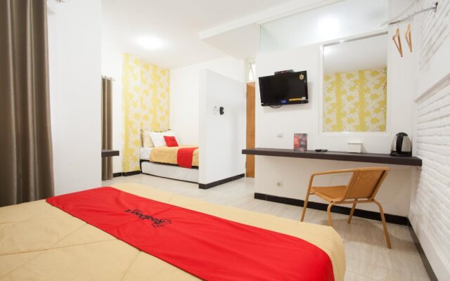 RedDoorz near Dino Park