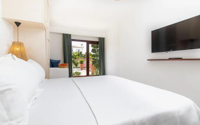 777 Alaçatı (+16 Adult Only)