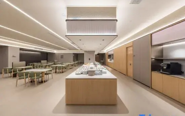 JI Hotel (Jiuquan Drum Tower Hantang Food Street)