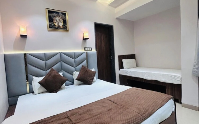 Hotel Care Residency By OYO Rooms