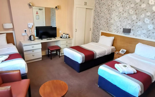 Russell Hotel
