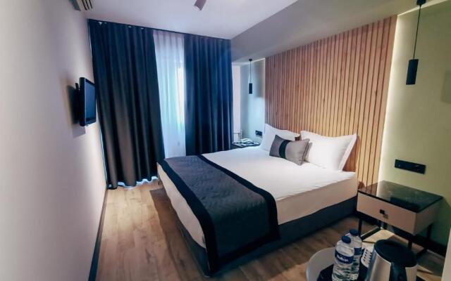 Polek Hotel