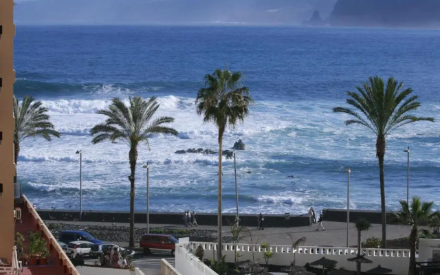 Perla's House Studio with incredible sea view