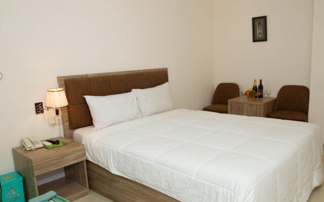 Thanh Long Tan Hotel