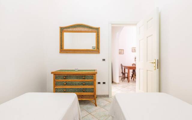 3388 Scali di Leuca by Barbarhouse