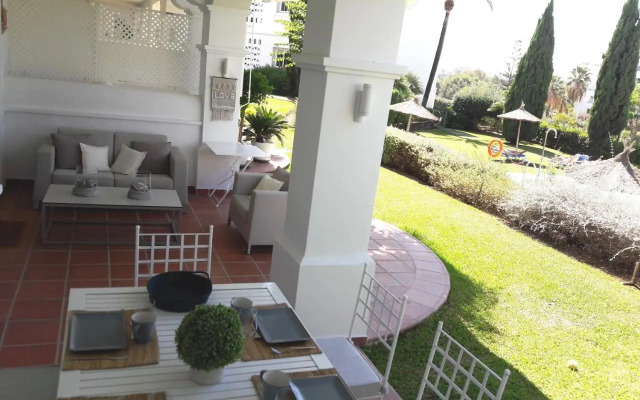Marbella Holiday & Golf Garden Apartment