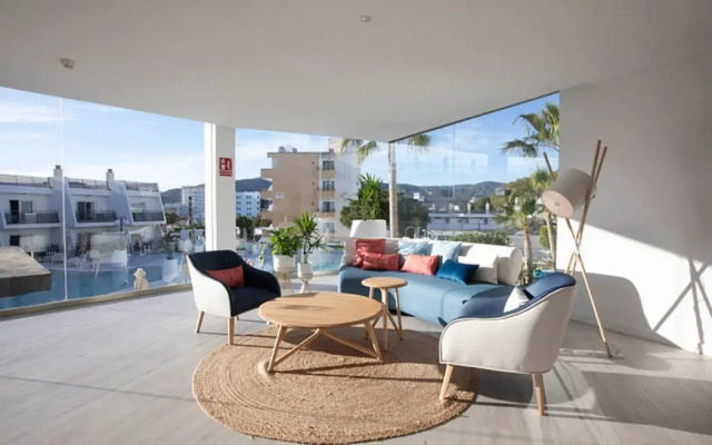 Palmanova Suites by TRH