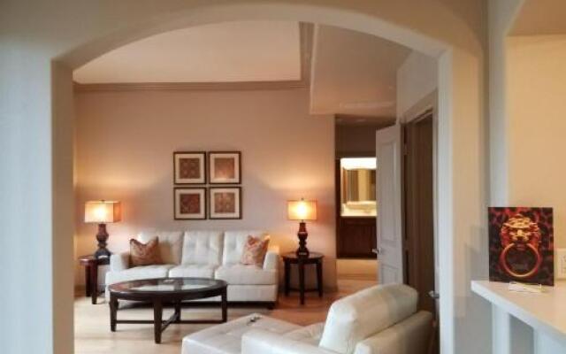 Camden Post Oak 2707 Apartment