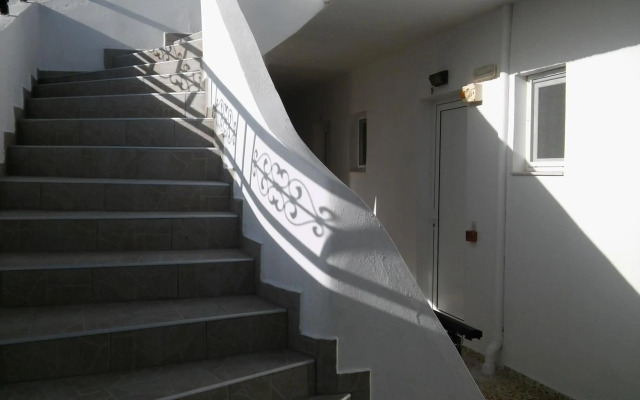 Maria Studios and Apartments