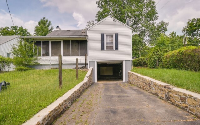 Cumberland Cottage w/ Screened Porch + Fire Pit!