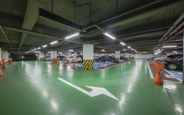 Cheonan Hotel Check-in