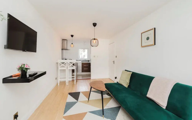 Welcoming 1BR flat near Park