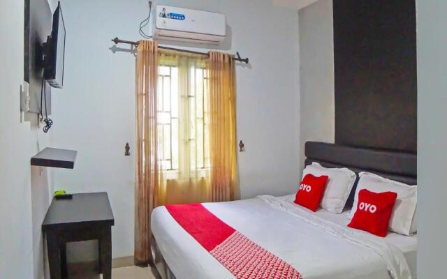 OYO 91976 Abadi Hotel