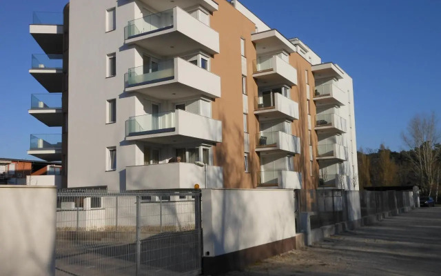 Solar Golden Beach Apartments