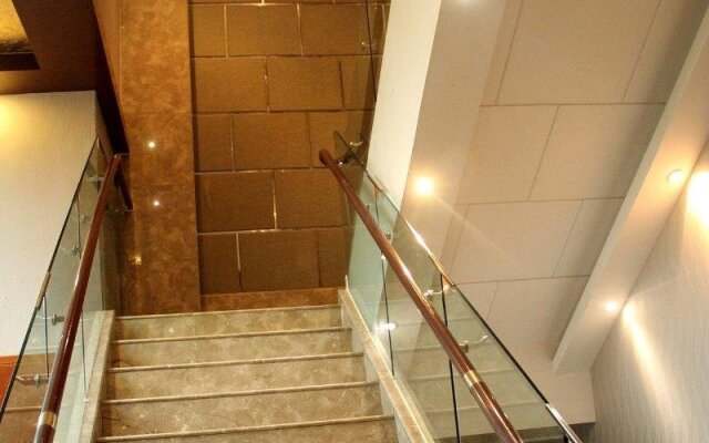 Xiangyang Mega Lifen Garden Hotel