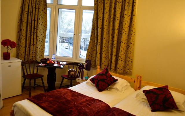 City London Hotel