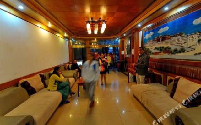 Lugu Lake Nagu Hotel