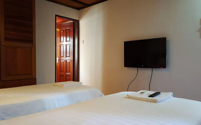 Rainforest Bed & Breakfast Hotel