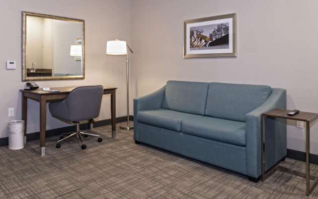 Hampton Inn & Suites Minneapolis University Area