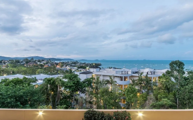 Views From Golden Orchid - Airlie Beach