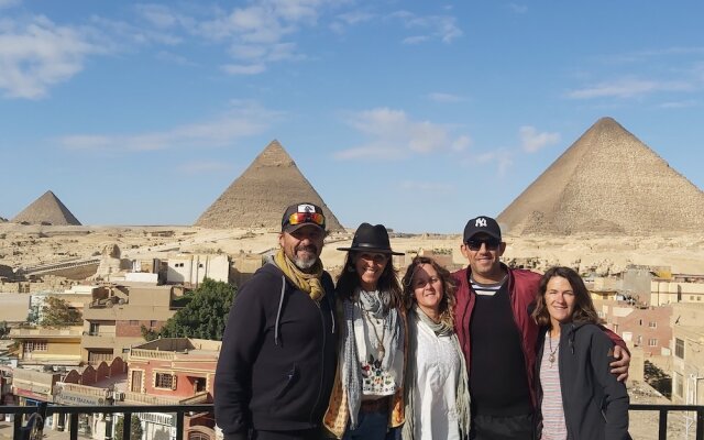 Golden Pyramids Inn