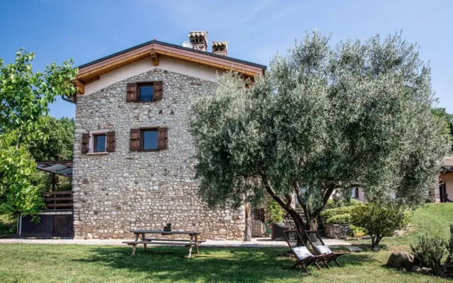 Rustico Bertel