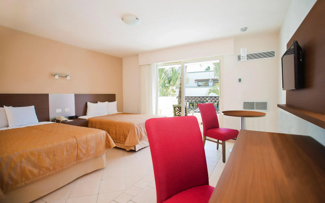 Crown Paradise Club Puerto Vallarta All Inclusive