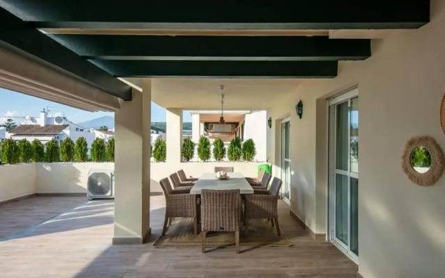 Stunning Apartment Next To Puerto Banus