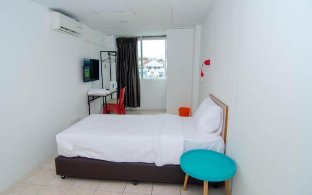 G Star Motel