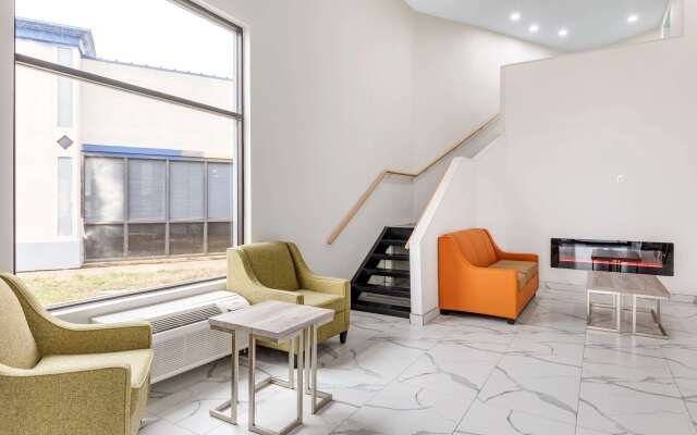 Quality Inn & Suites Sulphur Springs