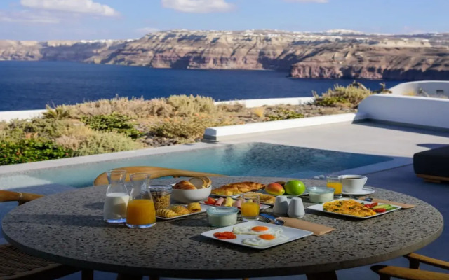 Neptune Luxury Spa Suites