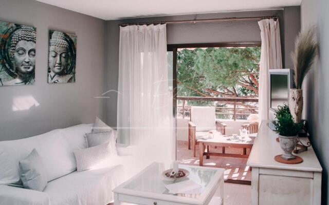 Enjoy2Rent BahiaBlanca beautiful Apartment, Marbella