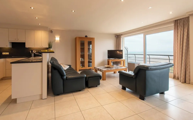 Apartment in Middelkerke With Stunning Views
