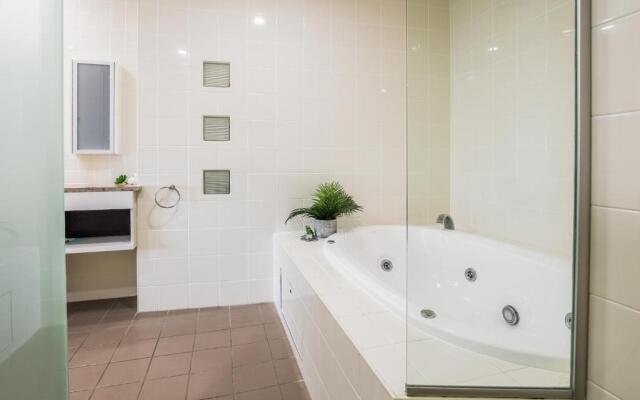 Azure Vista - 3 Bedroom Unit - Ocean Views