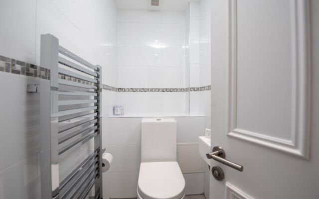 Anderson Street By Capital